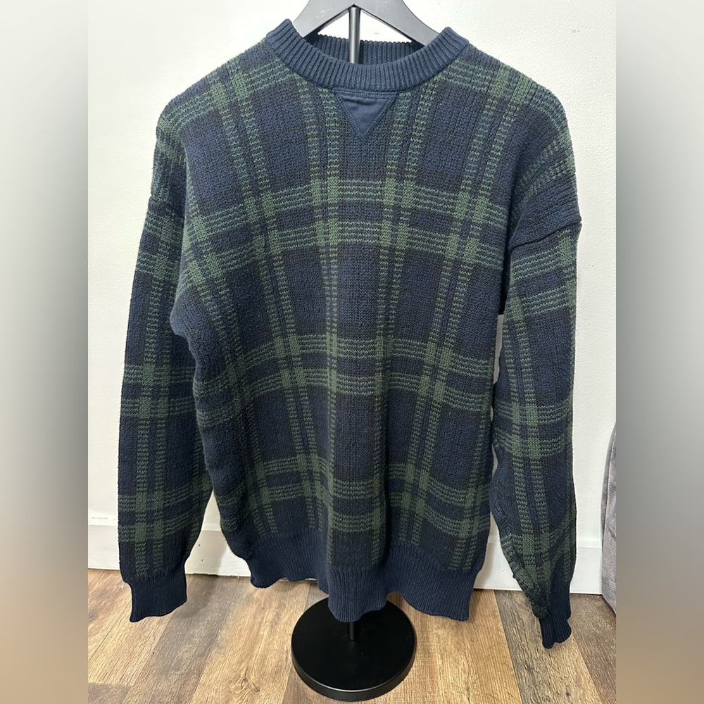 Woods and Gray Men's Navy and Green Plaid Crewneck Sweater